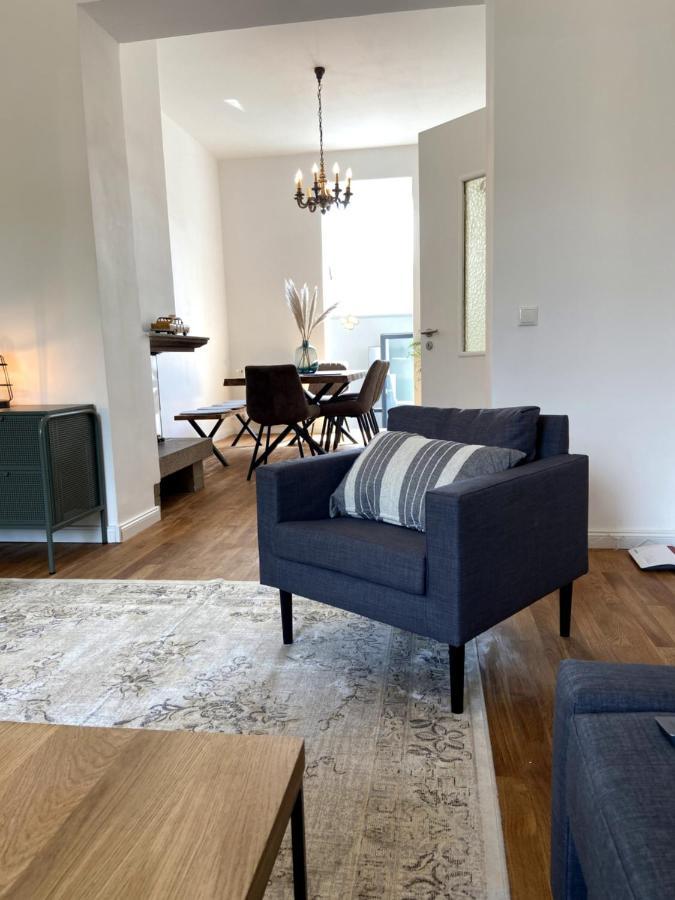 Wunderschoene Sanierte Wohnung Vor Den Toren Koelns Esterno foto