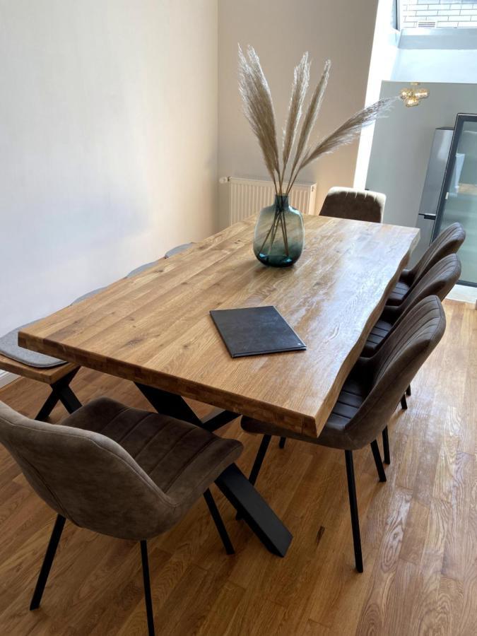 Wunderschoene Sanierte Wohnung Vor Den Toren Koelns Esterno foto