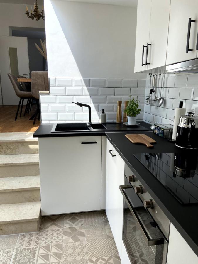Wunderschoene Sanierte Wohnung Vor Den Toren Koelns Esterno foto